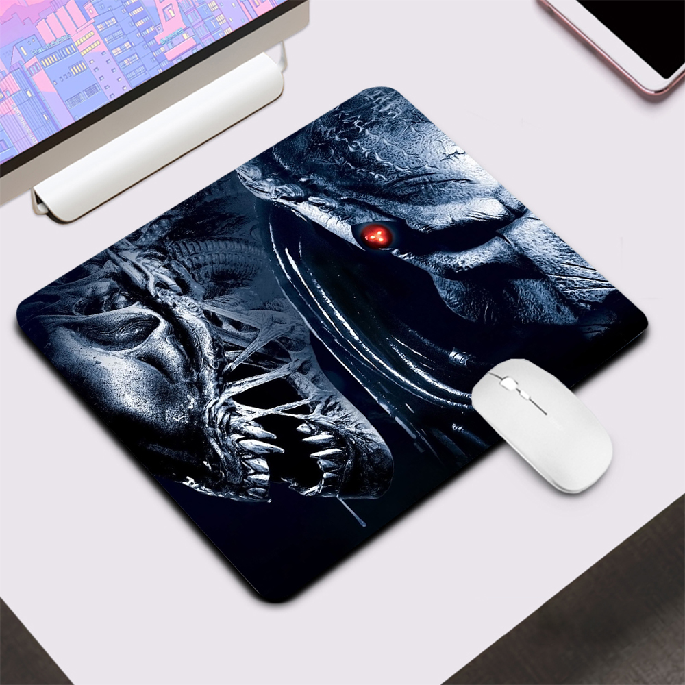 Alien vs Predator Small Gaming - Pc Gaming Vs Laptop Gaming recension och pris